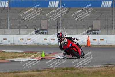 media/Nov-26-2022-Fastrack Riders (Sat) [[b001e85eef]]/Level 2/Session 3 Outside Turn 9/